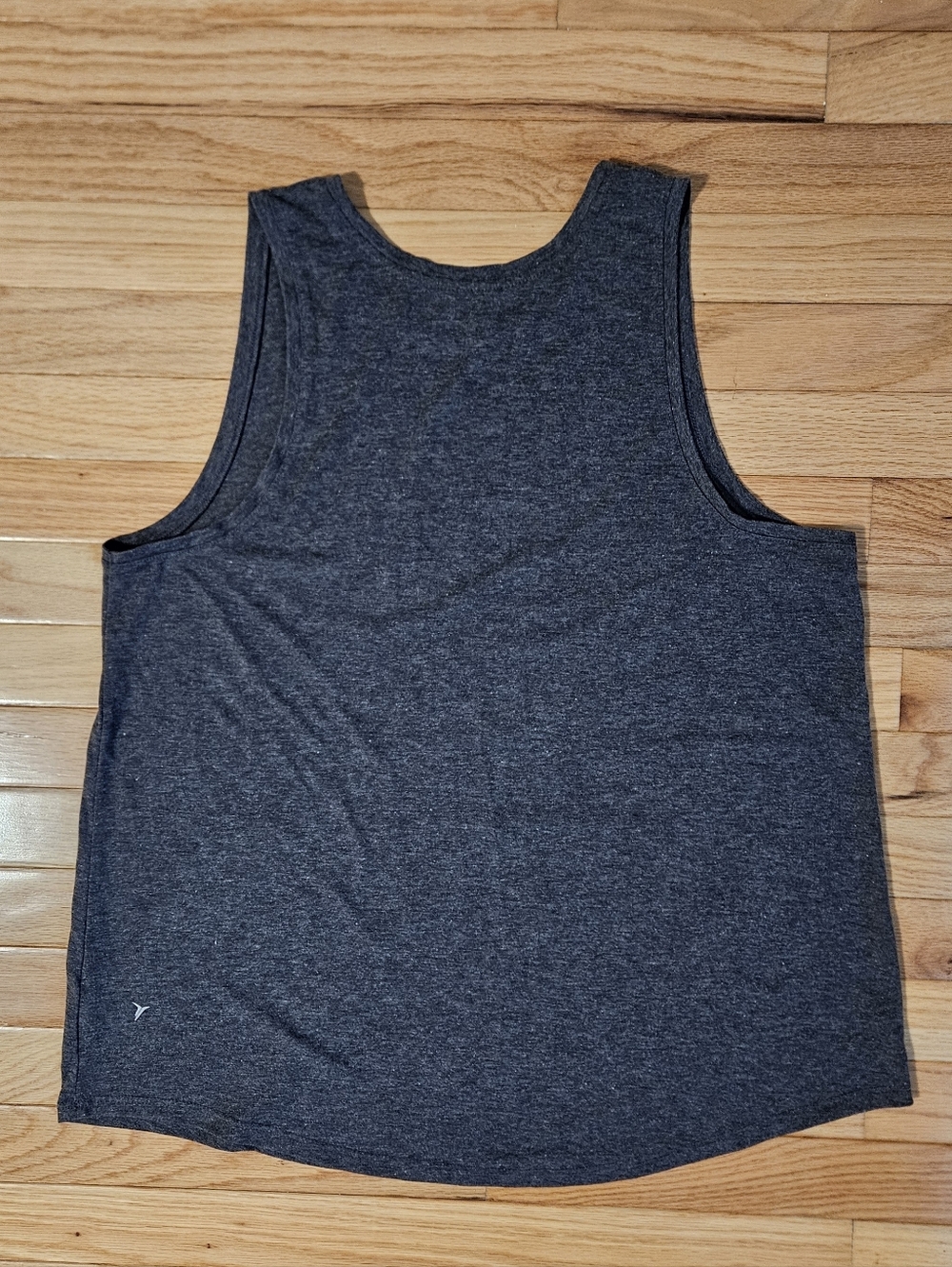 Old Navy Active Go-Dry Women's Tank. Dark Grey. Size XL. "Calm Mind String Heart - Picture 2 of 6